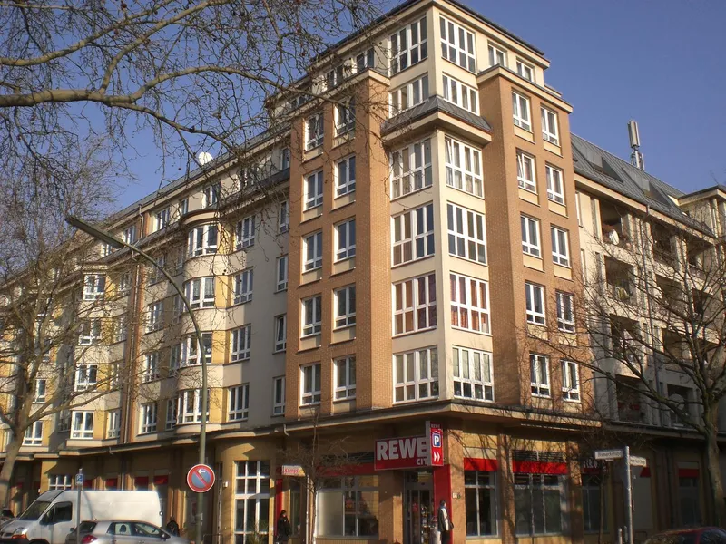 Sonnige 3-Zimmer-Wohnung am Lauenburger Platz — photo 1